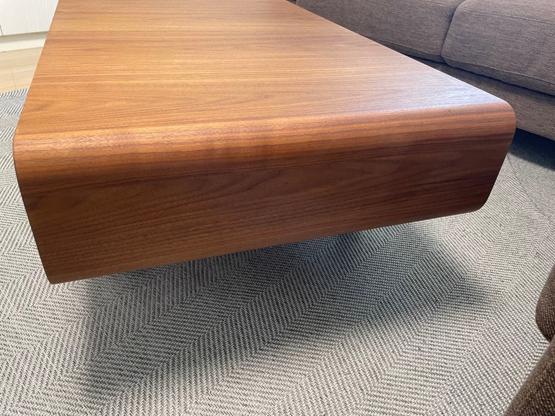 ニトリ　モダンウッド調長方形テーブル