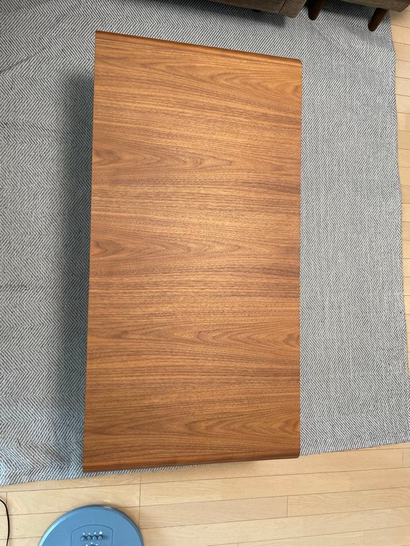 ニトリ　モダンウッド調長方形テーブル