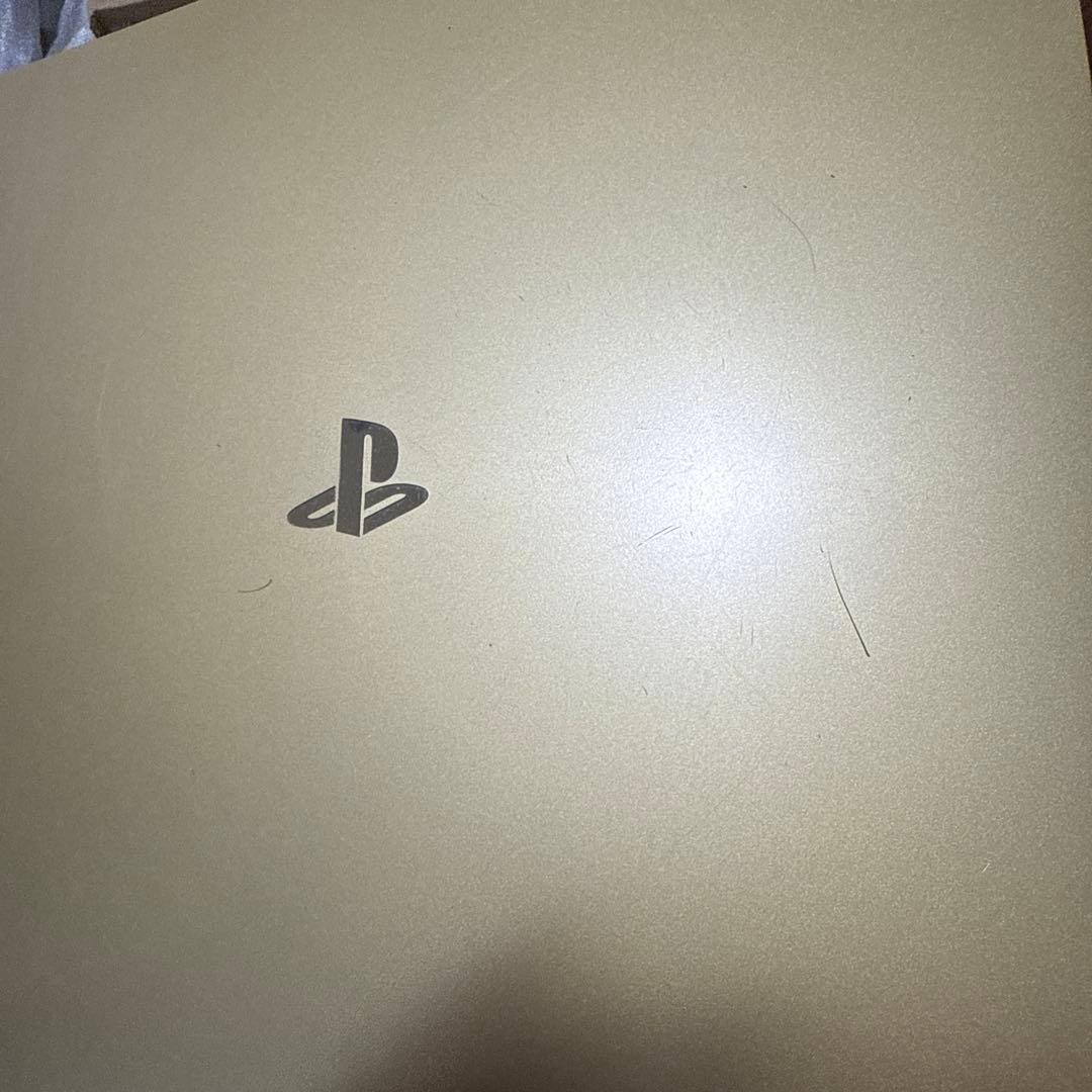 ps4 本体　ゴールド