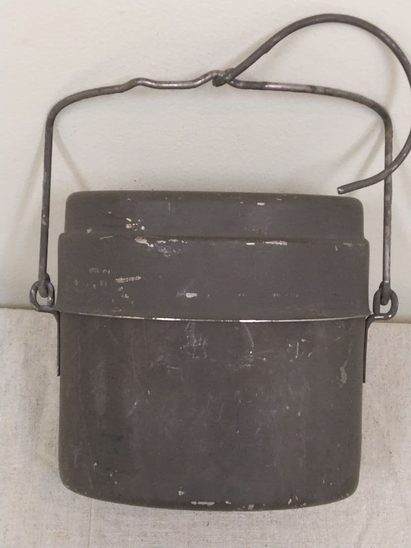 【訳あり】スウェーデン軍 ステンレス製飯盒 B