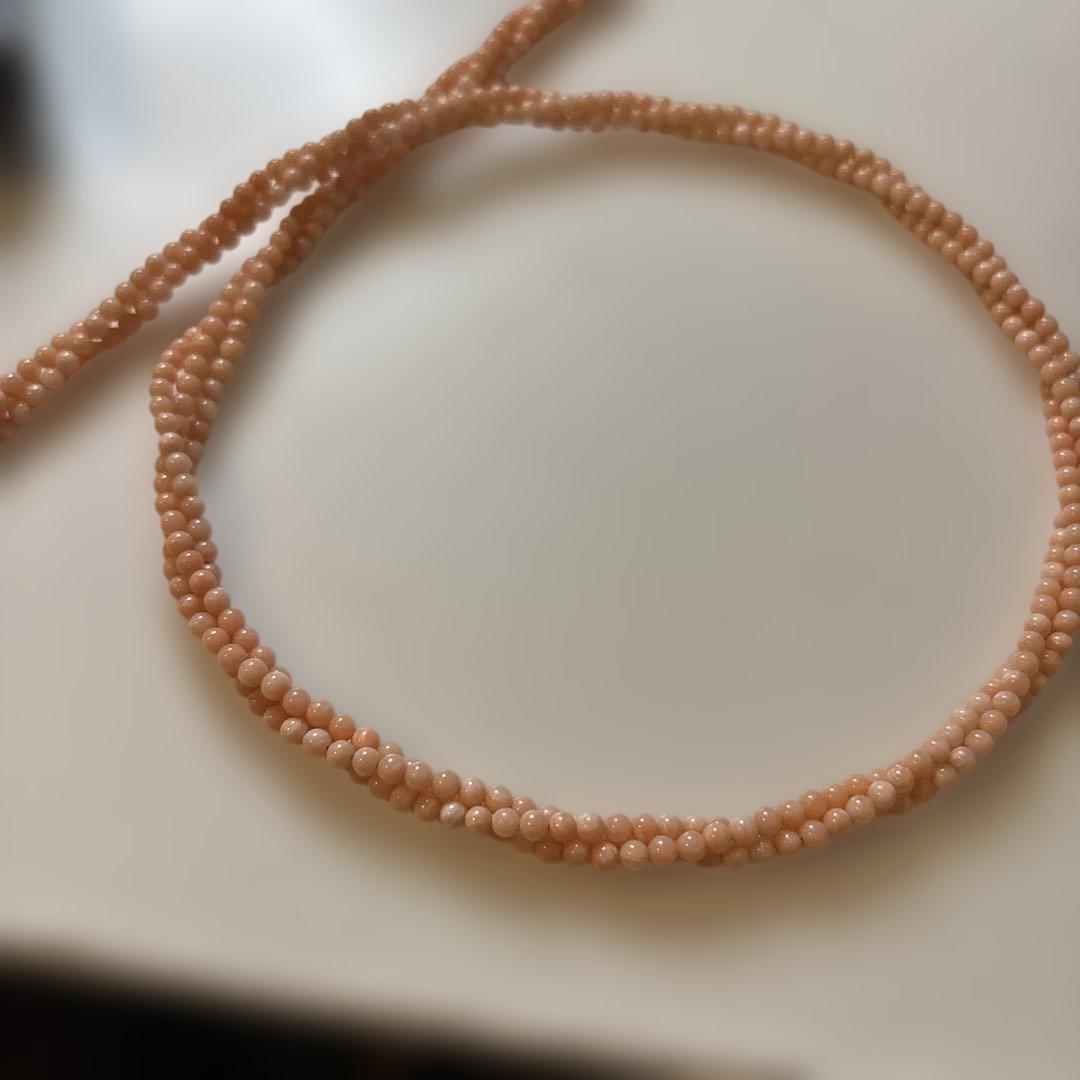 グルってなってる！ジューンてなる！サンゴのネックレス！綺麗！