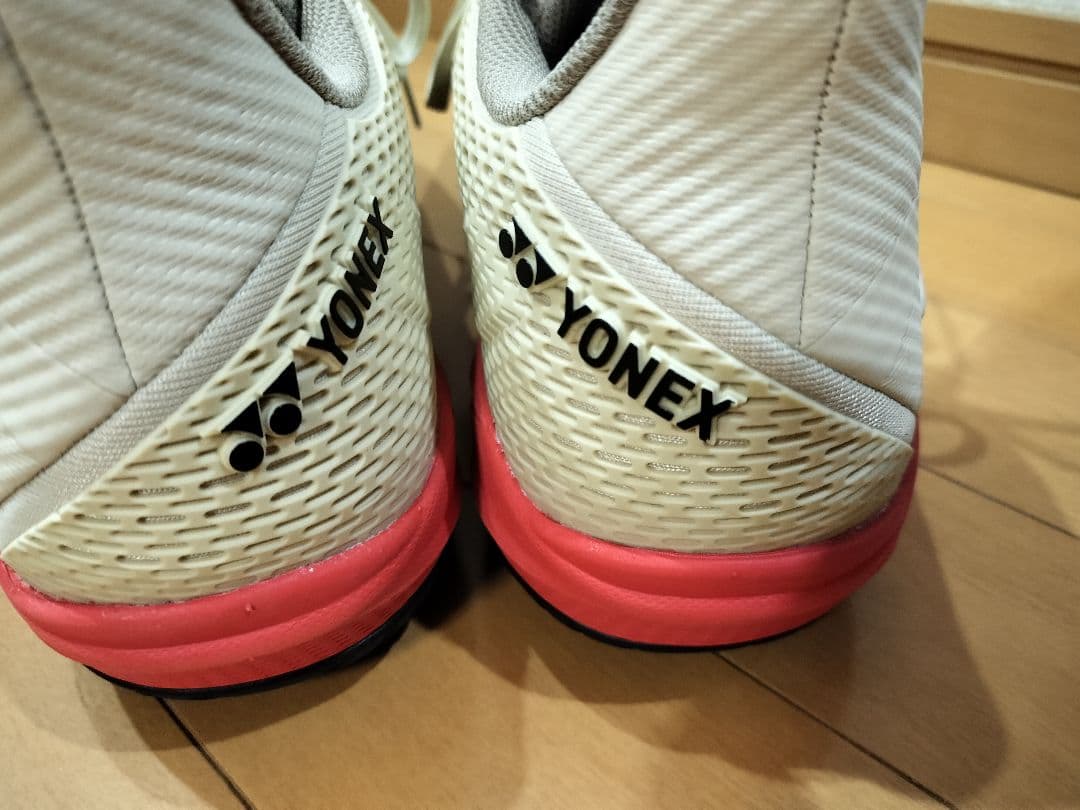 YONEXアドアクセルテニスシューズ