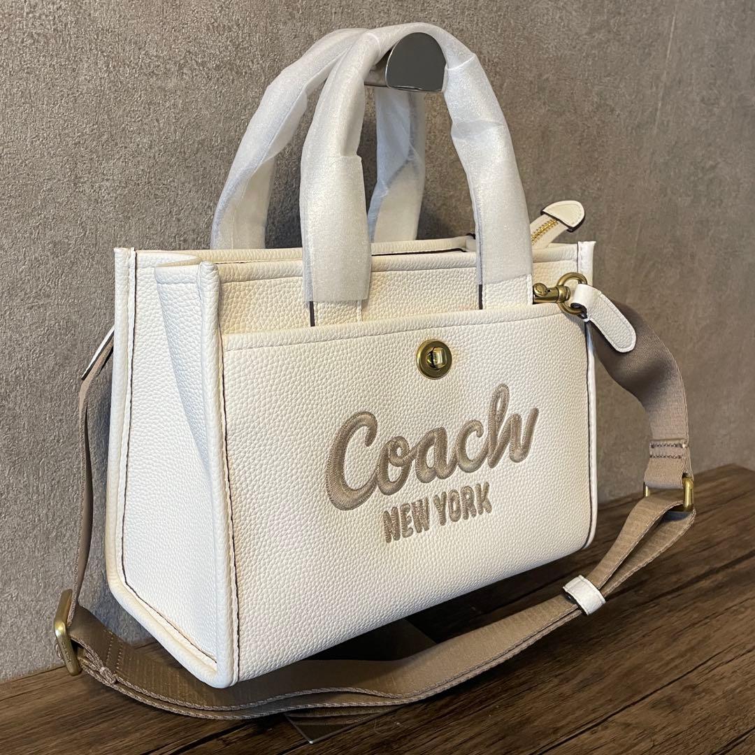 コーチ　カーゴ　トートバッグ26 2way クロスボディ　レザー　白　@
