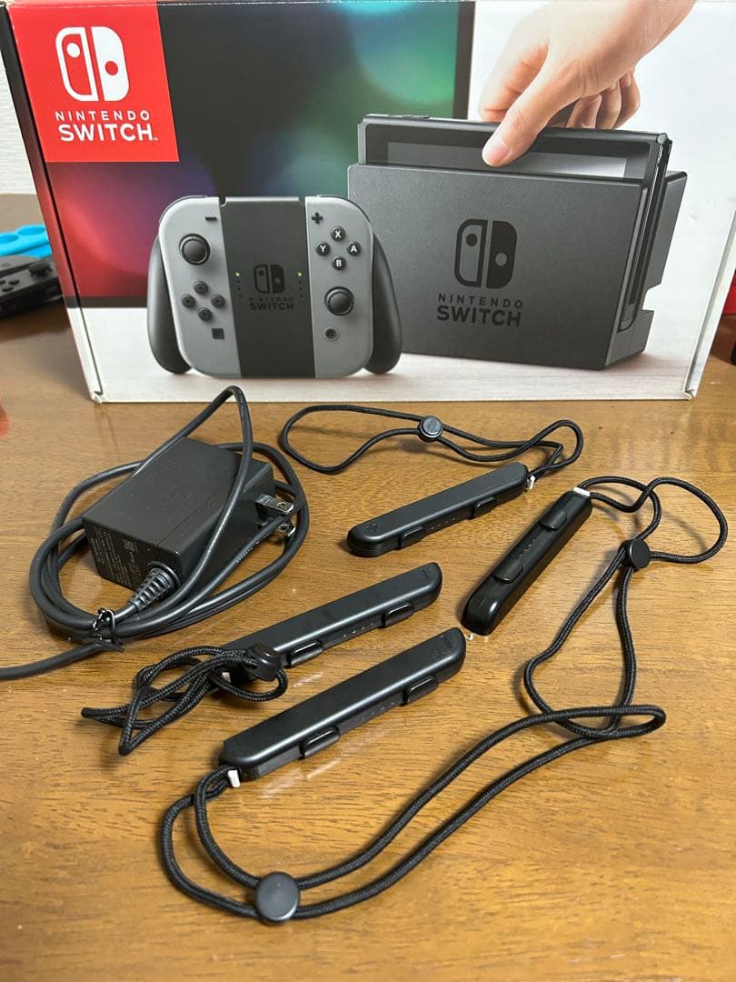 Switch 【オマケ多数】本体 カラフルジョイコン付き