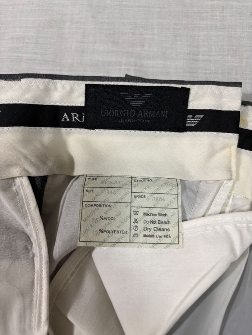 美品　Giorgio Armani ジョルジオアルマーニ　セットアップスーツ　Ｌ