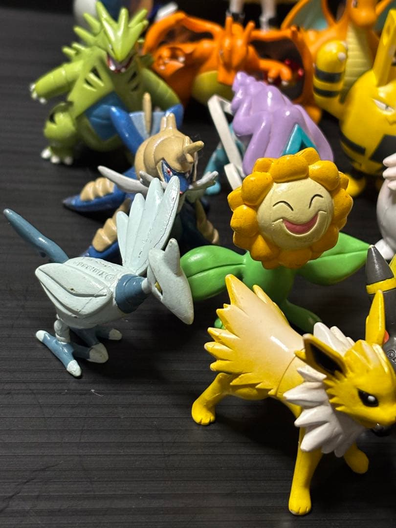 ポケモン　モンコレ 33個セット　TOMY