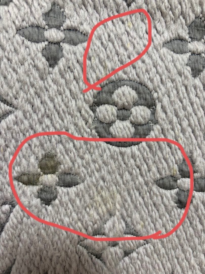 LOUIS VUITTON ルイヴィトン　マフラー（グレー）