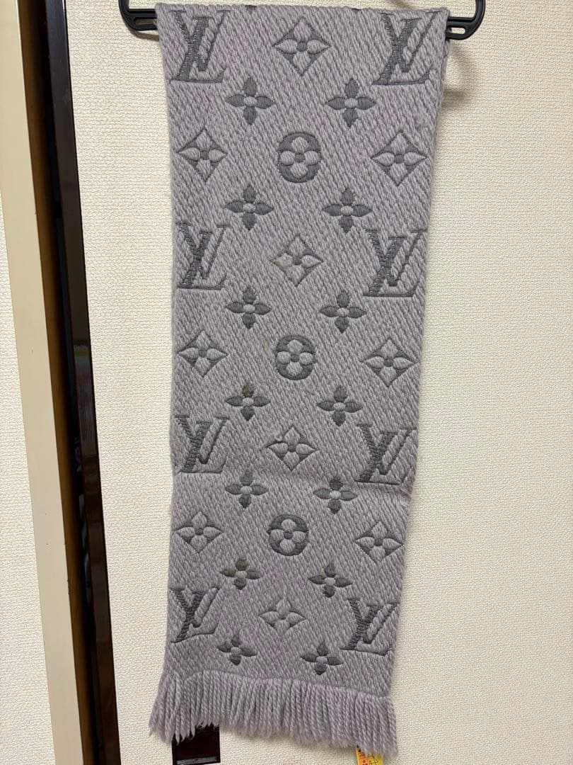 LOUIS VUITTON ルイヴィトン　マフラー（グレー）