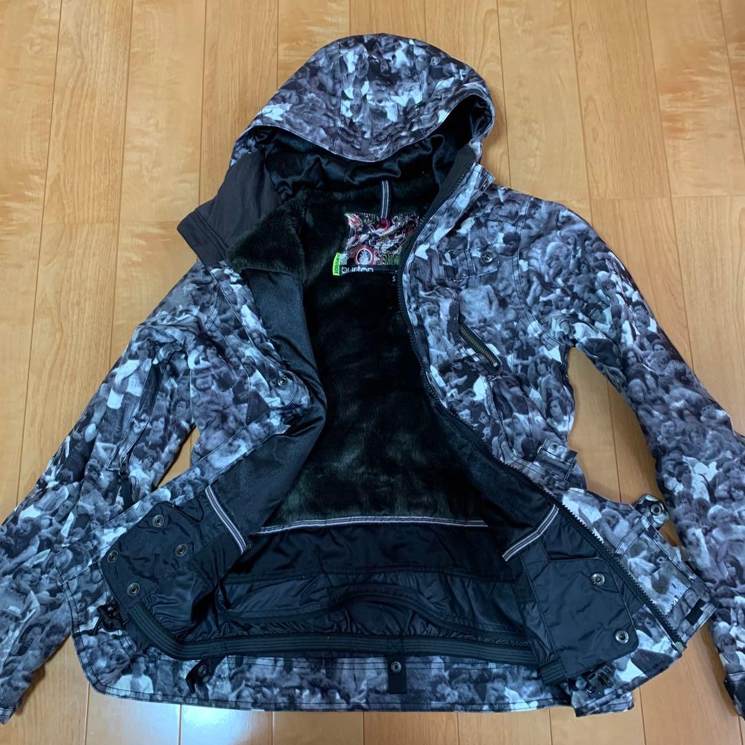 美品　訳アリ　裏地もこもこ！バートン　BURTON スノボウェア　スキーウェア