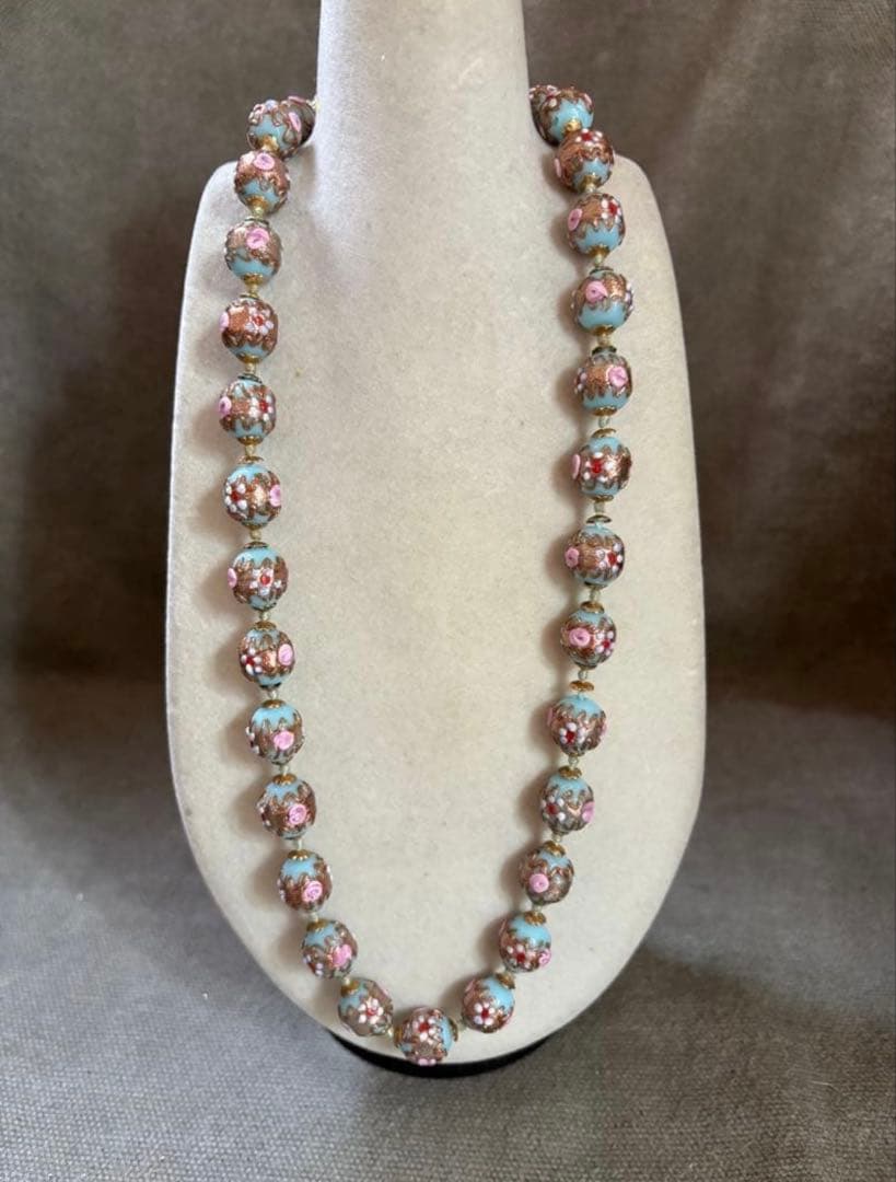ベネチアングラス　ホリゾンブルー×ピンク　イタリアヴィンテージ ビーズネックレス