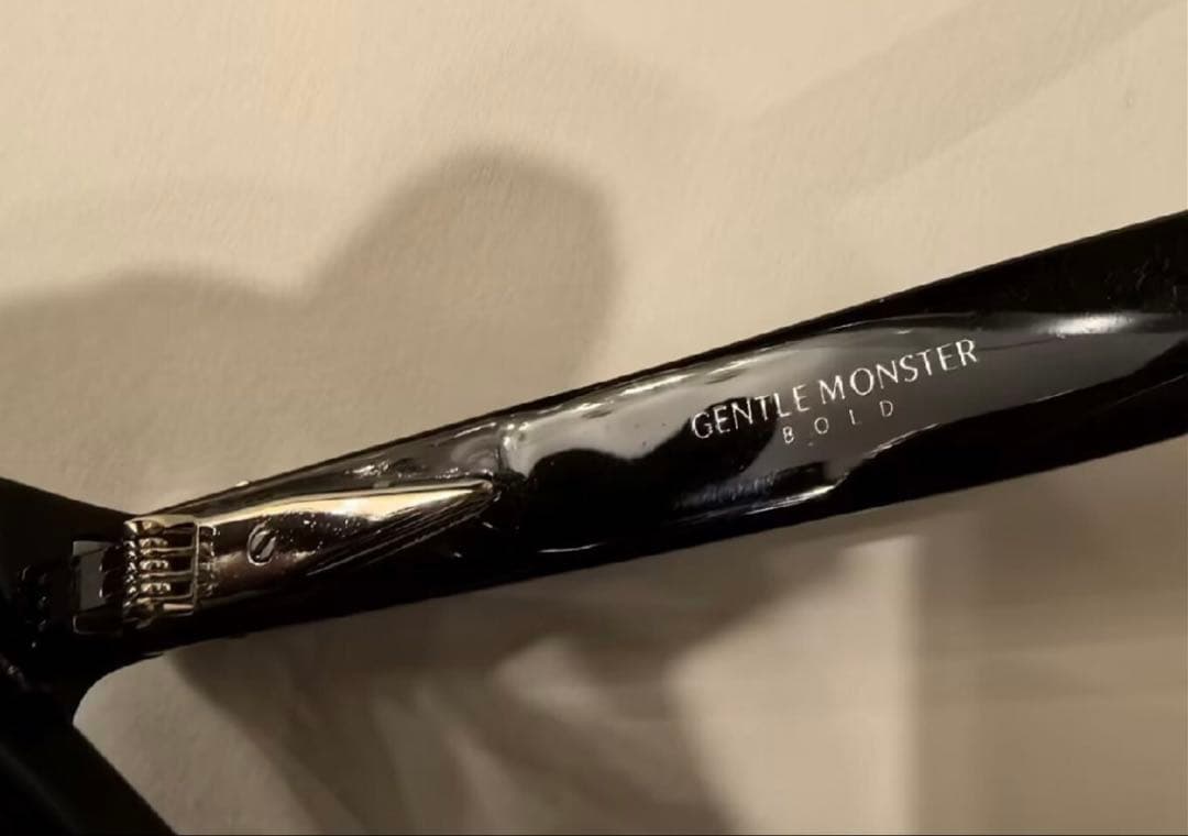 GENTLE MONSTERメガネ Ron 登坂広臣 BTS 愛用