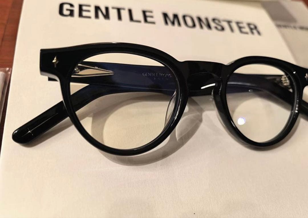GENTLE MONSTERメガネ Ron 登坂広臣 BTS 愛用