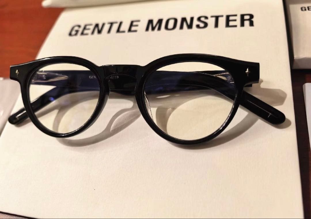 GENTLE MONSTERメガネ Ron 登坂広臣 BTS 愛用