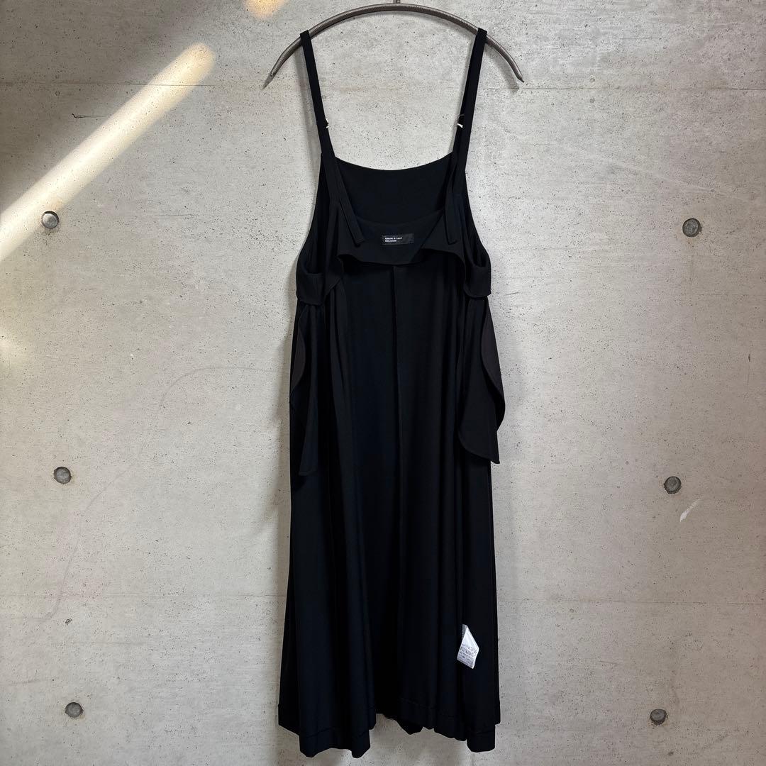 北欧暮らしの道具店　サイドタックのサロペットスカート