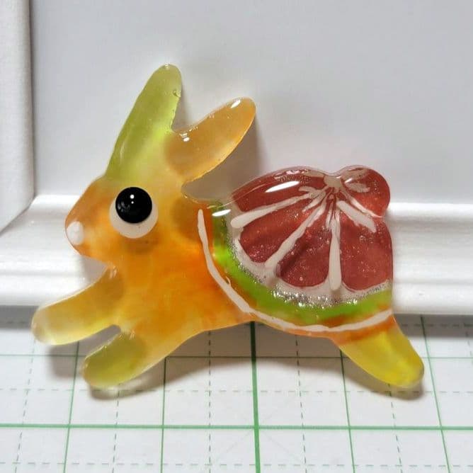 ひまうい様　5.20 ウサギ　レジンヘアゴム　ぬいぐるみ　ビタミンたっぷり色