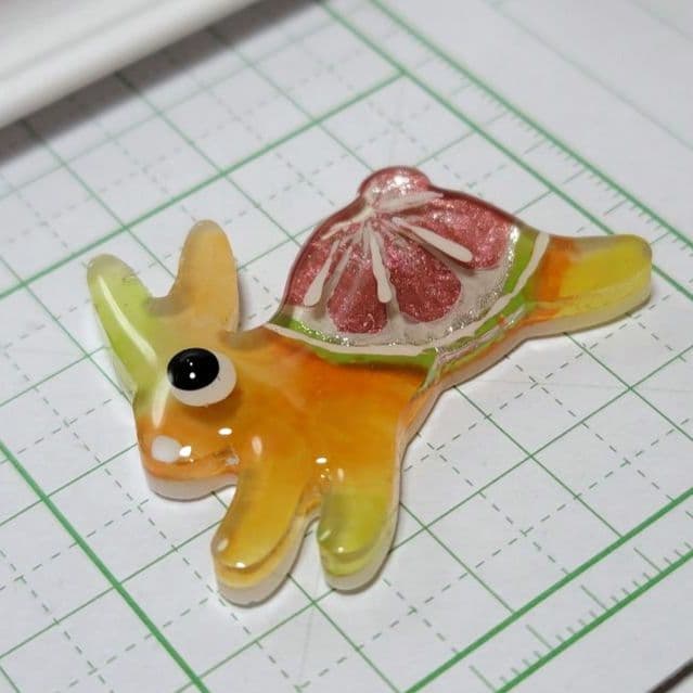 ひまうい様　5.20 ウサギ　レジンヘアゴム　ぬいぐるみ　ビタミンたっぷり色