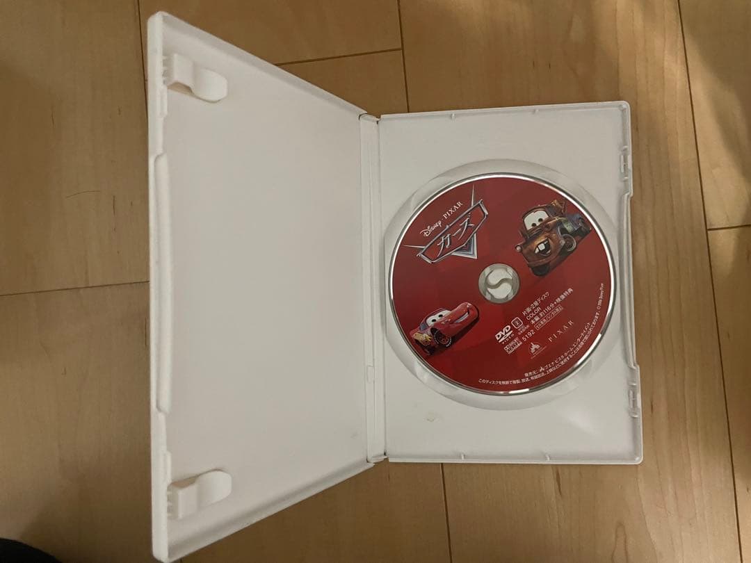 ディズニー、ピクサーDVD8枚まとめ売り