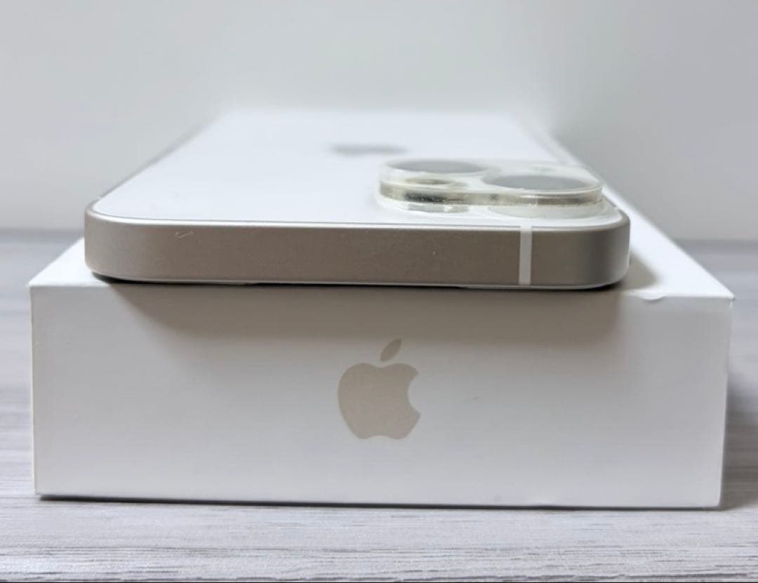 iPhone14 256GB スターライト　SIMフリー