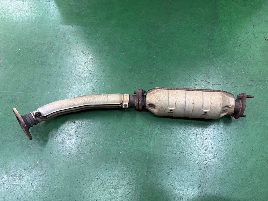 パジェロミニ　フロントパイプ　触媒