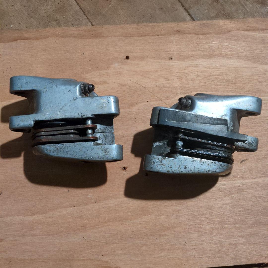 ショベルヘッド　ブレーキキャリパー