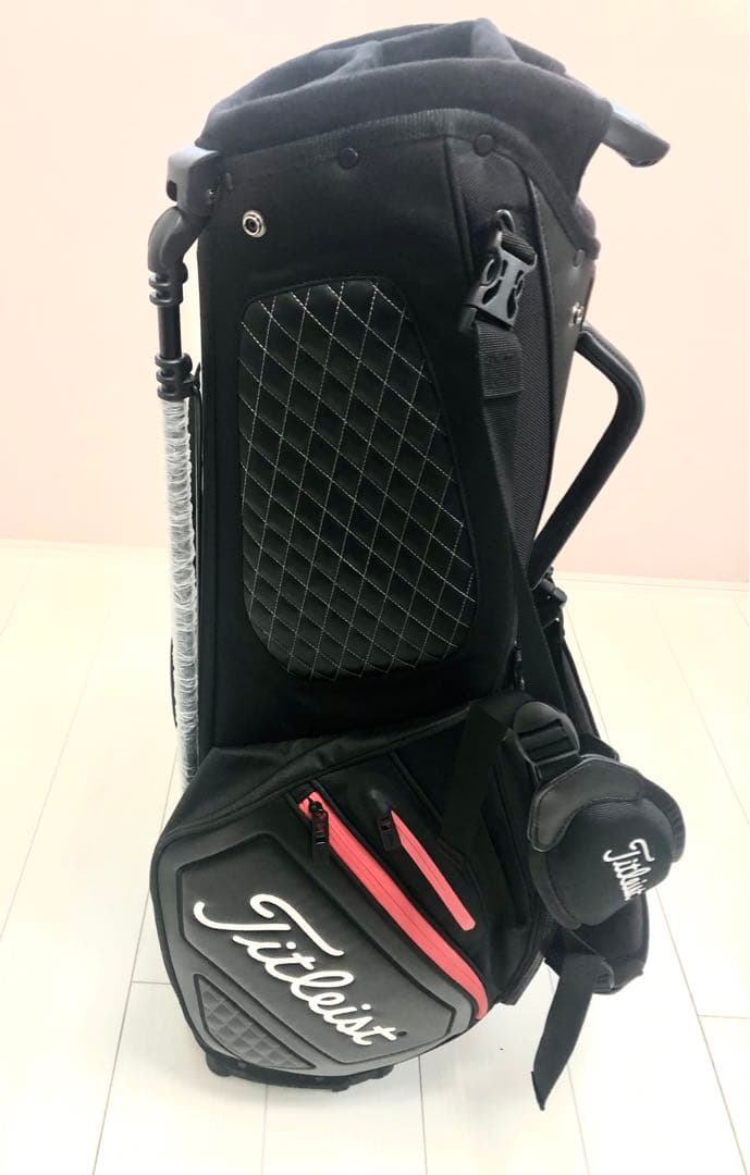 Titleist プレミアムスタンドキャディバッグ　タイトリストブラック／レッド