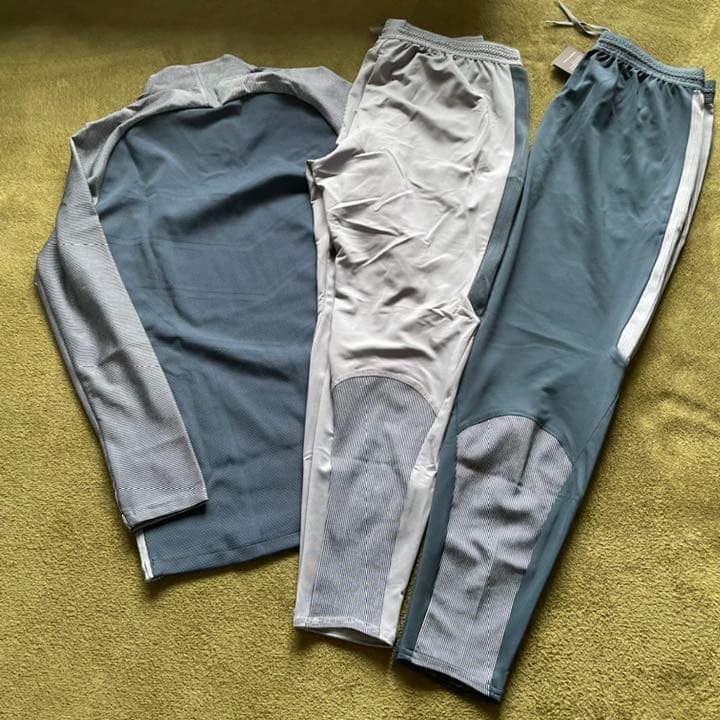 NIKE ナイキ サッカー フットサル エアロスイフト  トレーニングウェア