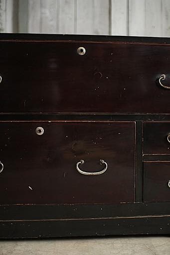 古いチェスト　引き出し4杯　タンス　収納　古家具　古民家　時代家具