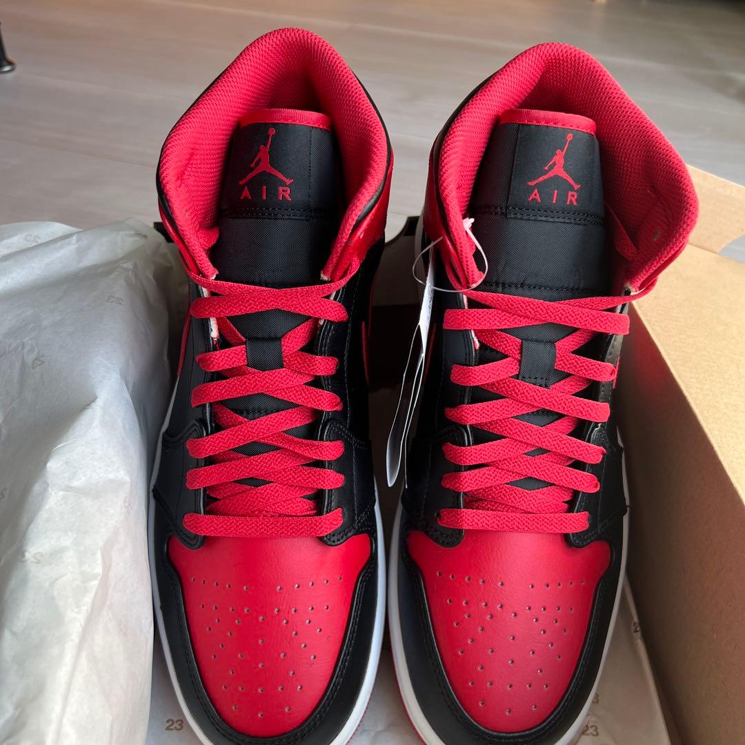 最終値下げ！ナイキ エアジョーダン 1 ミッド ブレッドブラックレッド