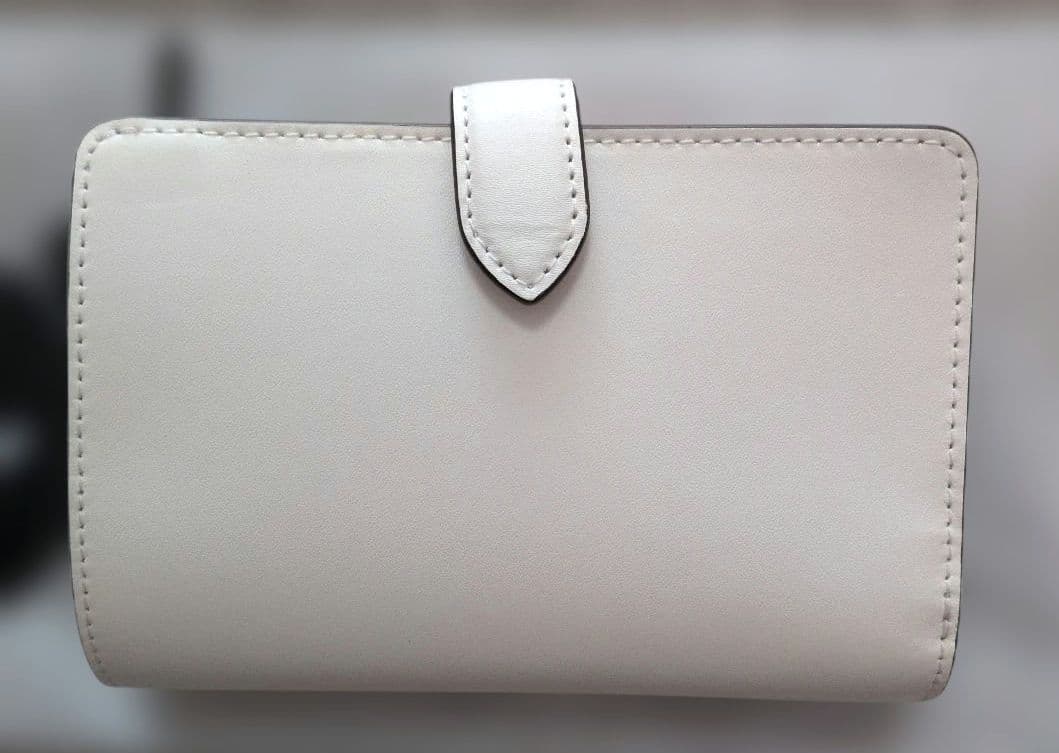 kate spade Hello Kitty ＆Friends 二つ折り財布