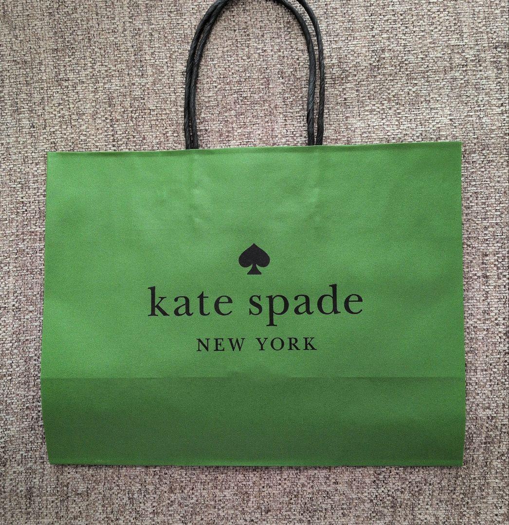 kate spade Hello Kitty ＆Friends 二つ折り財布