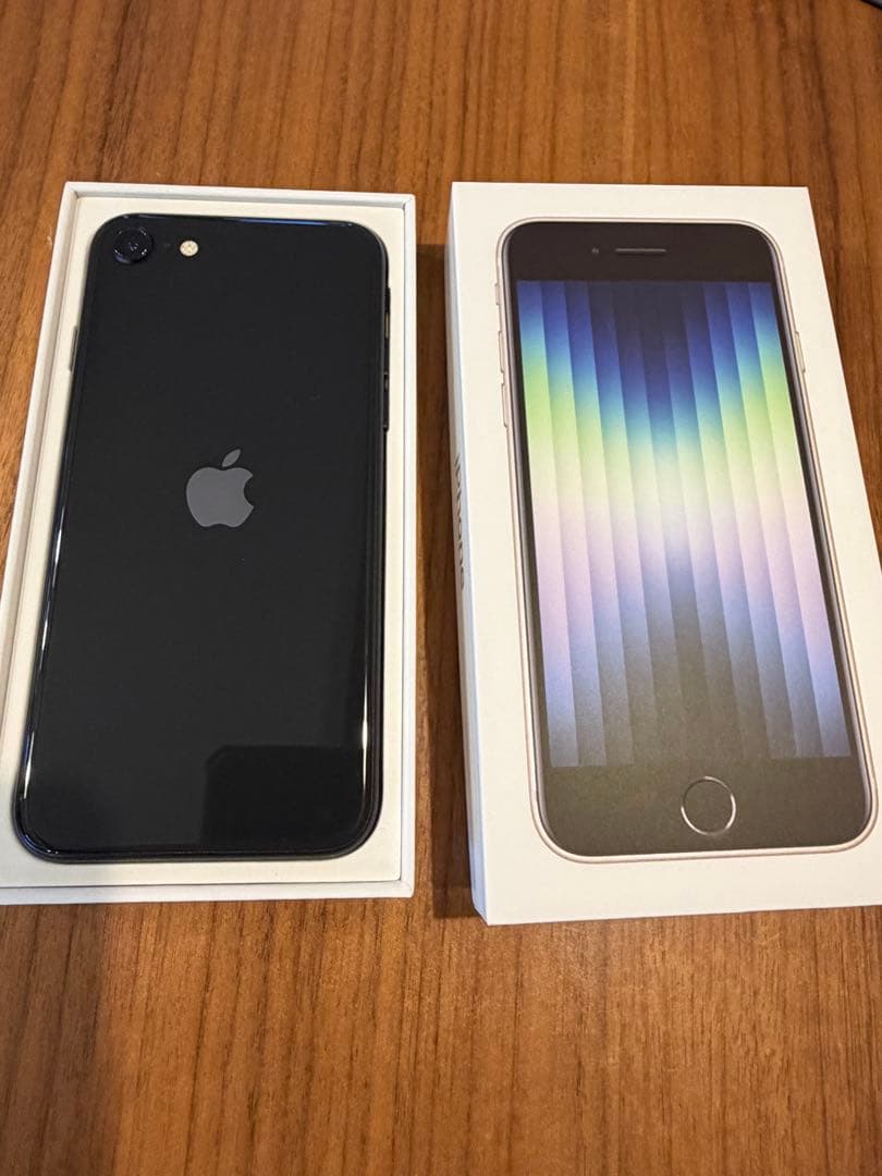 【美品】iPhone SE 第2世代 ブラック 本体 64GB SIMフリー