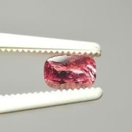 ロードクロサイト ルース　1.983ct