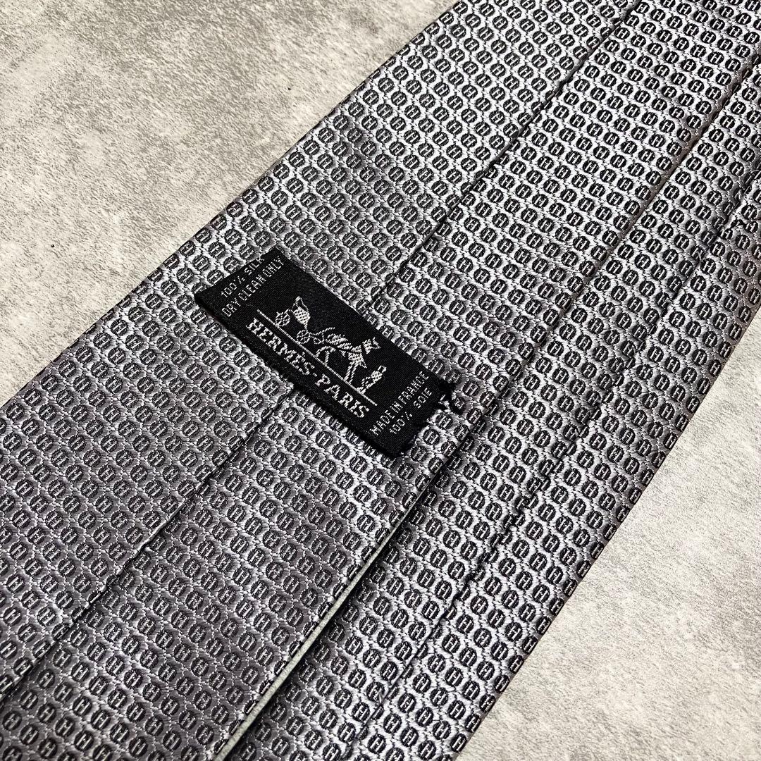 【美品】　エルメス　ネクタイ　H柄　ジャガード織　光沢感　シルバー × ブラック