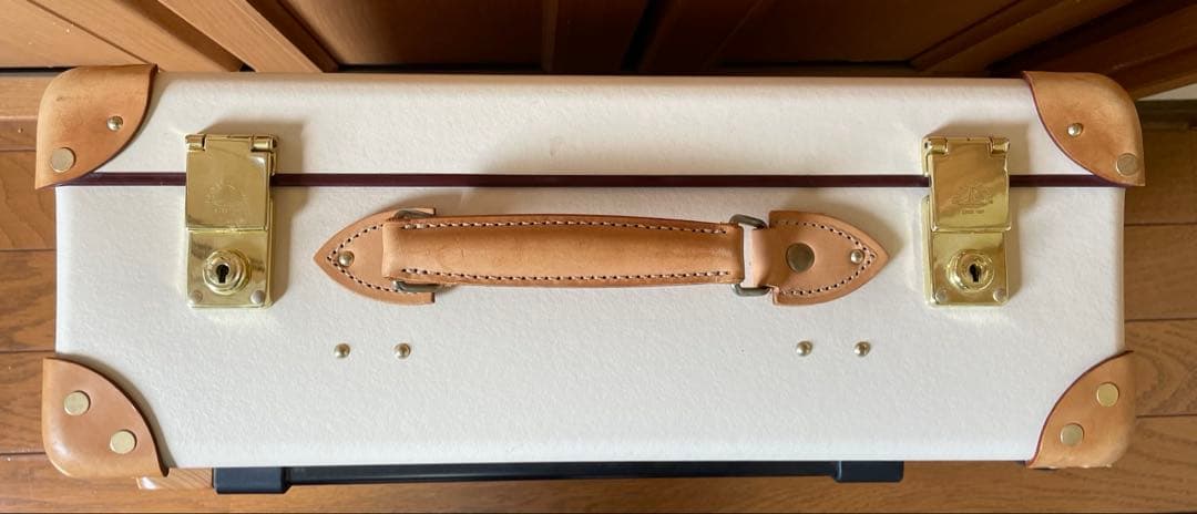 グローブトロッター　18インチ　サファリ