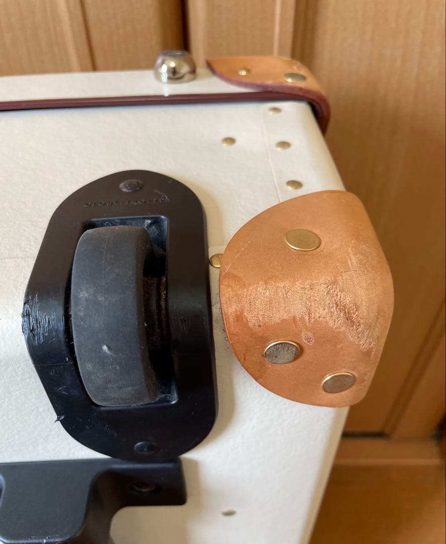 グローブトロッター　18インチ　サファリ