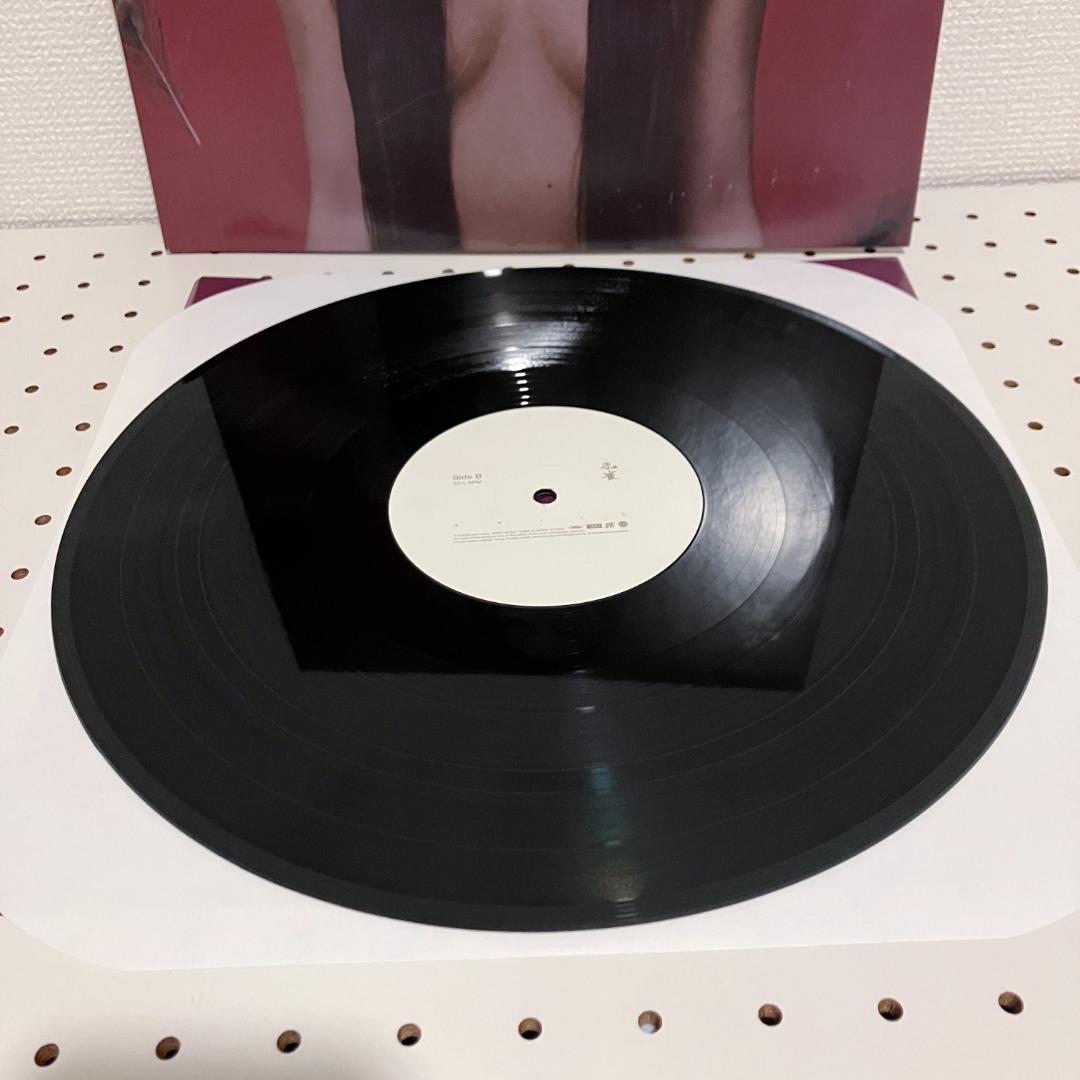 Awich 孔雀 2LP IO OZworld 鎮座NESS