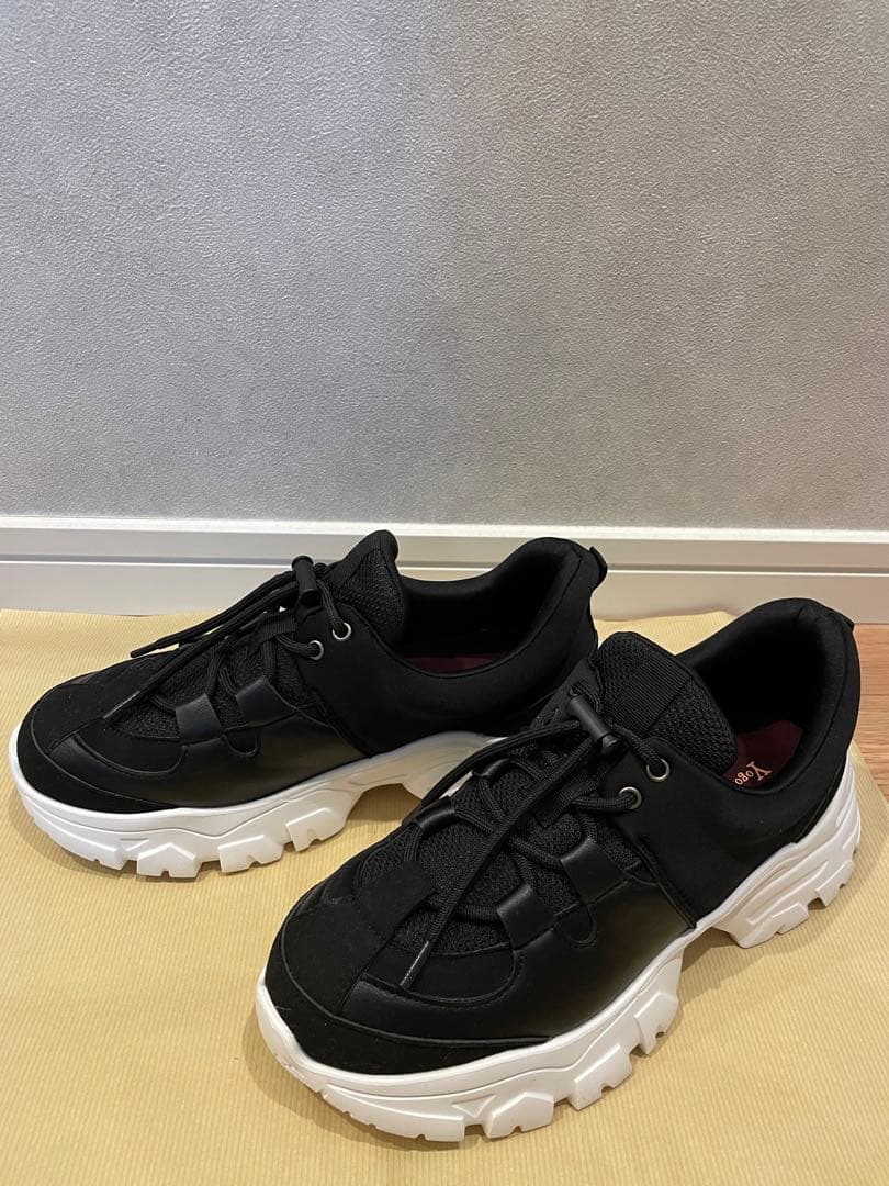 夫が寝たあとに 瞬履き スニーカー M ブラック