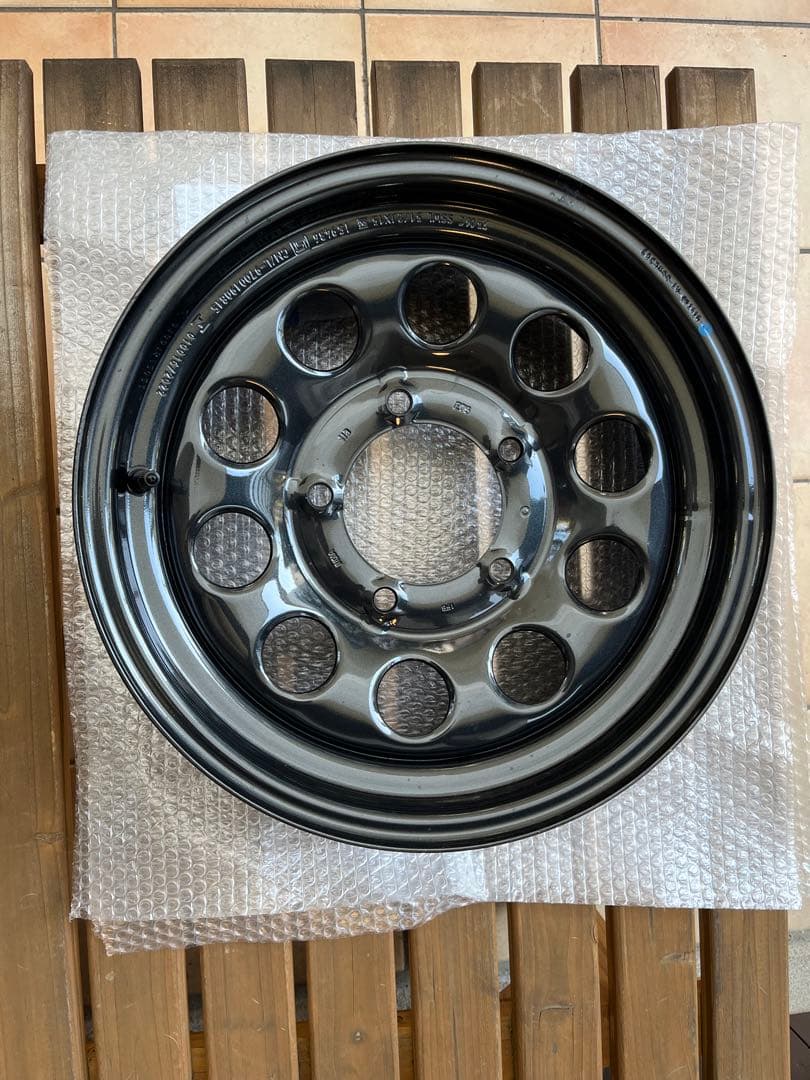 新車外し　ジムニー ノマド ホイール 鉄ちん スペア シエラ　カバーのおまけ付き