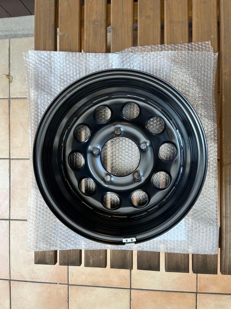 新車外し　ジムニー ノマド ホイール 鉄ちん スペア シエラ　カバーのおまけ付き