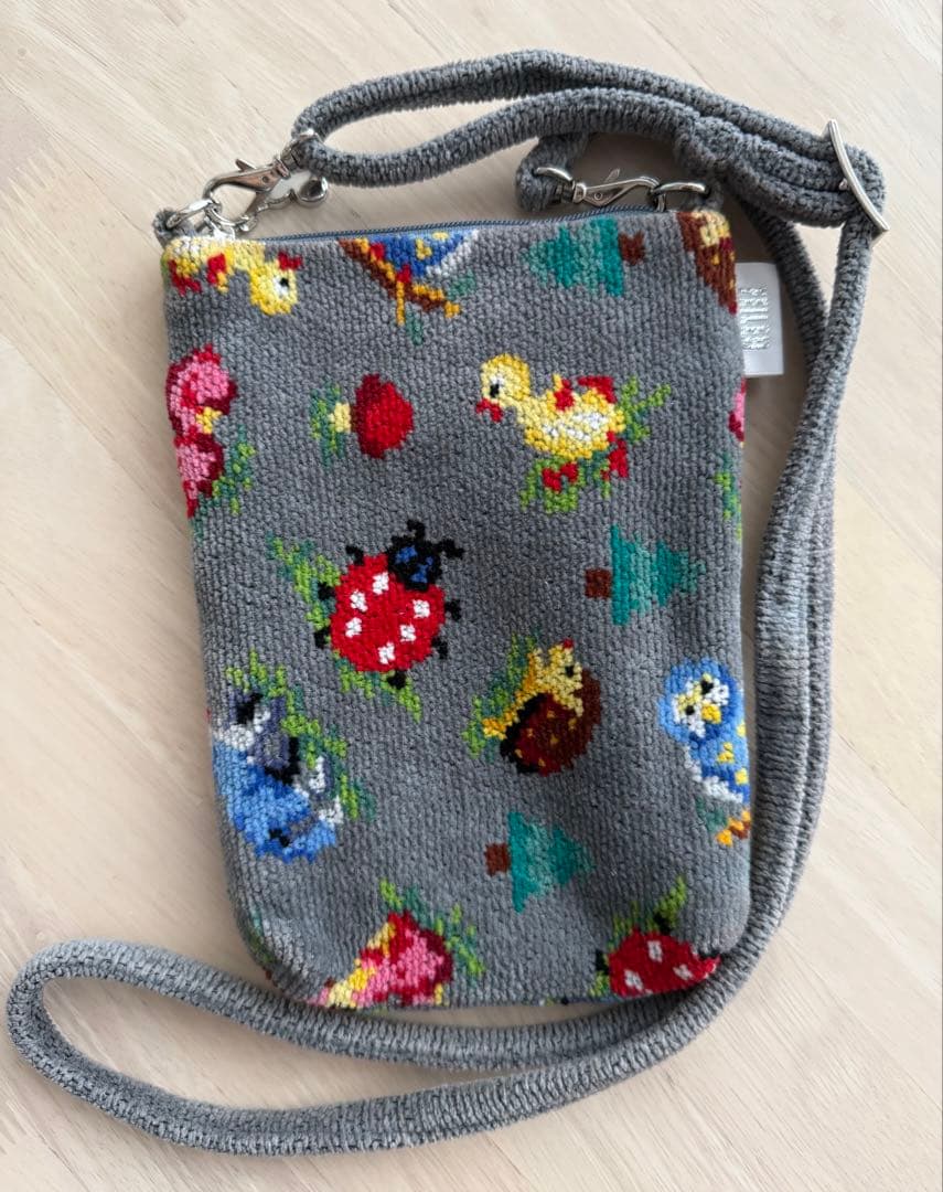 フェイラーFEILER ハイジ スマホショルダー グレー 美品