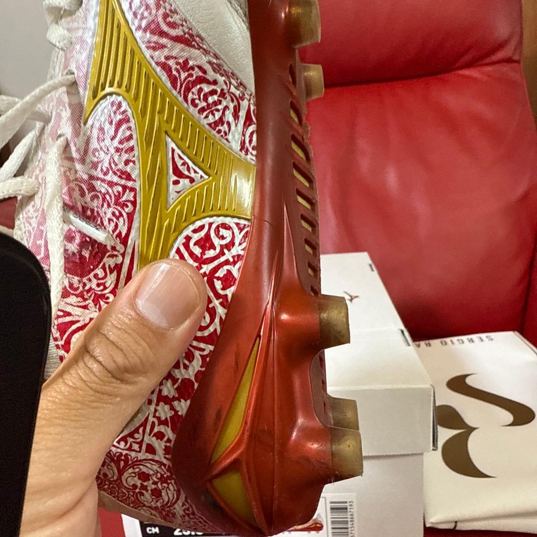 J*p様 モレリアネオ4βJAPANラモス25.5cm