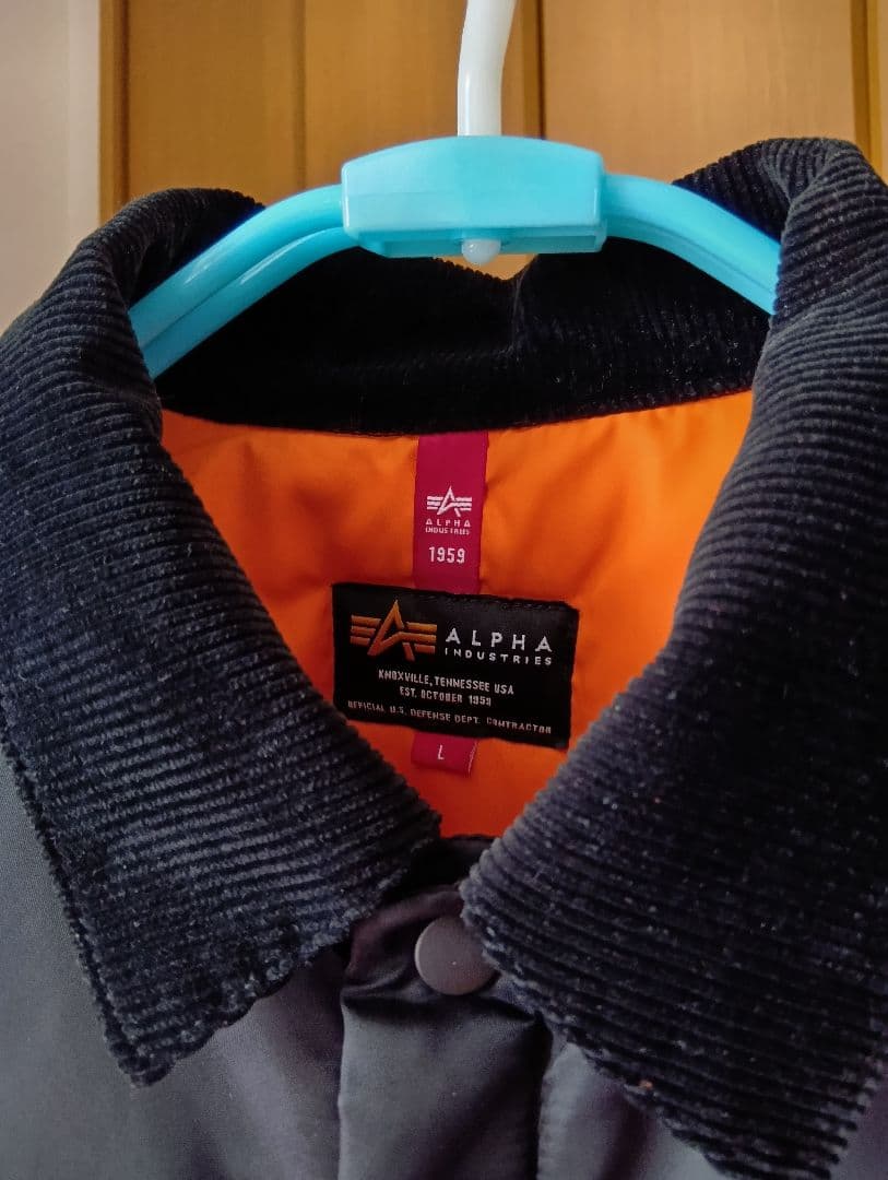 ALPHA トラッカージャケット ブラックLサイズ