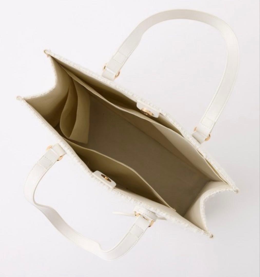 推し活トート　LouLoumei ハートチャーム付きトートバッグ　サックスブルー