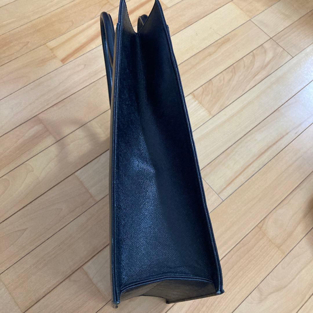 BURBERRY ビジネスバッグ 黒 レザー 大きめ