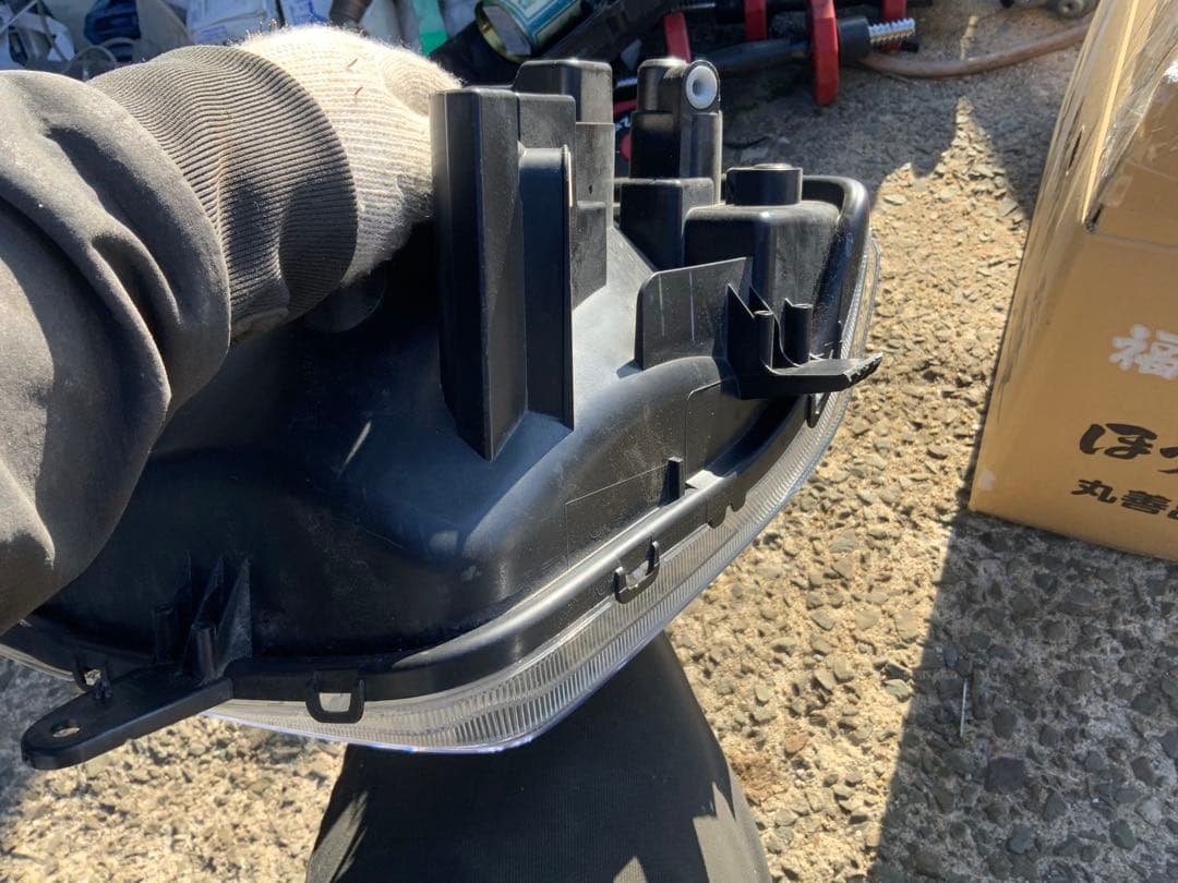 ステー損傷　エブリィ バン DA17V 純正 ハロゲン 左 ヘッドライト