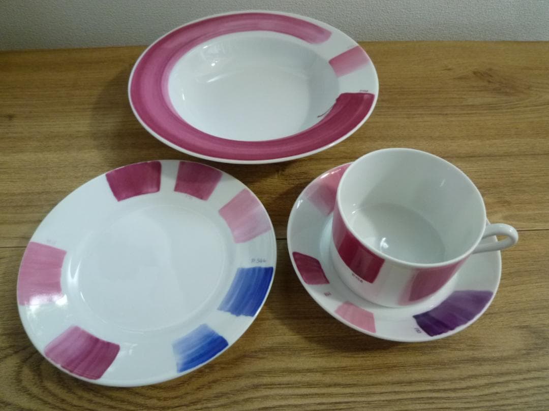 ジノリ パオラ ナヴォーネ カップ＆ソーサーの4種のセット