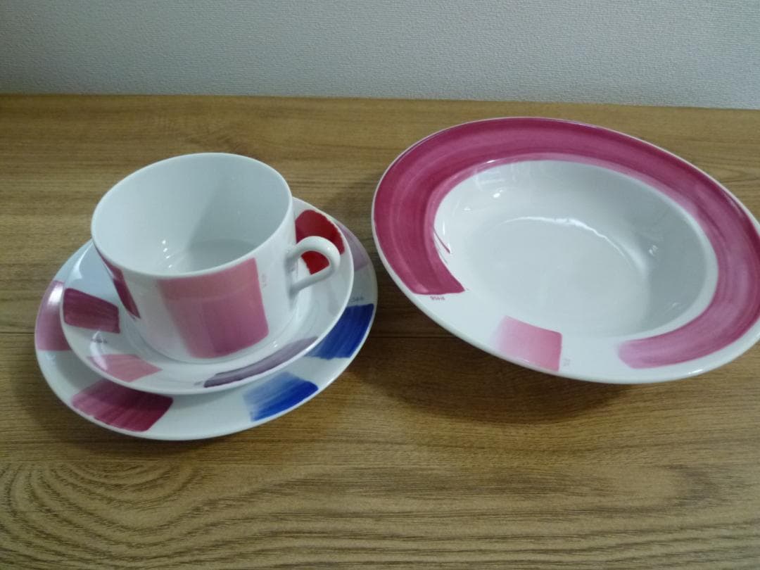 ジノリ パオラ ナヴォーネ カップ＆ソーサーの4種のセット