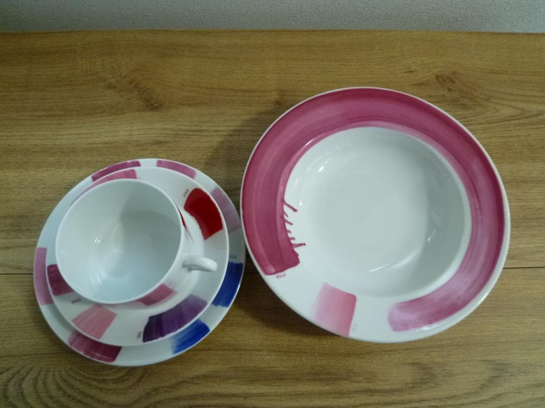 ジノリ パオラ ナヴォーネ カップ＆ソーサーの4種のセット