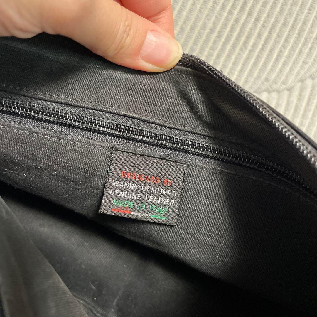 イルビゾンテ IL BISONTE ショルダーバックハーフムーン クロスボディ