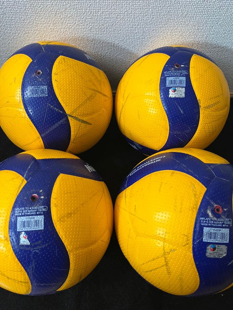 い*ご様 Mikasa V300W バレーボール 4個セット